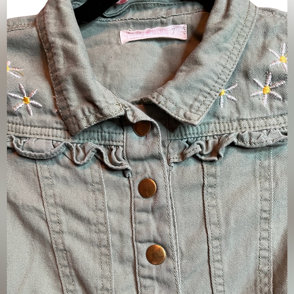 Young Hearts girls jacket with embroidered daisies, snap up front & at wrists